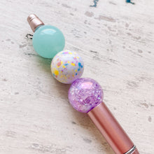 Load image into Gallery viewer, Bead Pen Pastel Paint Splatter