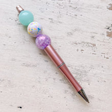 Load image into Gallery viewer, Bead Pen Pastel Paint Splatter
