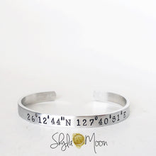 Load image into Gallery viewer, Coordinate Cuff (Skinny Cuff)
